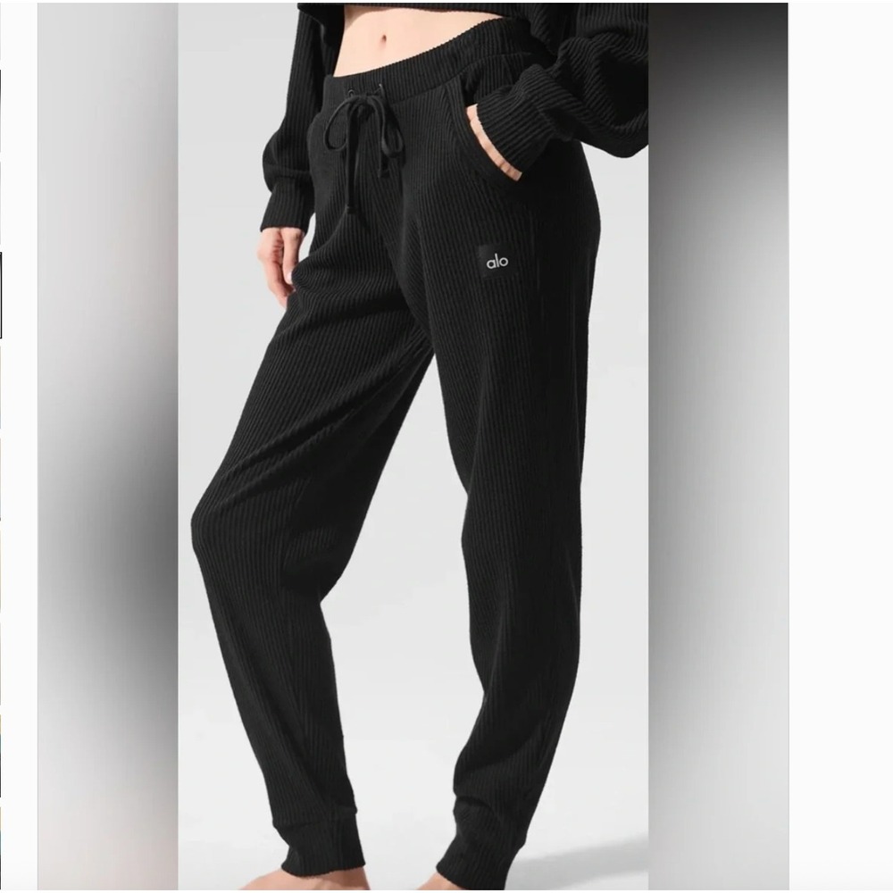 Alo Yoga Women Muse Ribbed Jogger Pant M Black Drawstring Athleisure  Loungewear